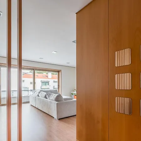 Guestready - The Aquatic Life Of *